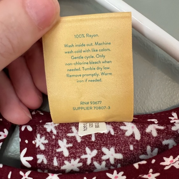 Thereabouts Girls Round Neck Maroon Floral Long Sleeve Blouse - size (S 7/8) - Picture 7 of 10